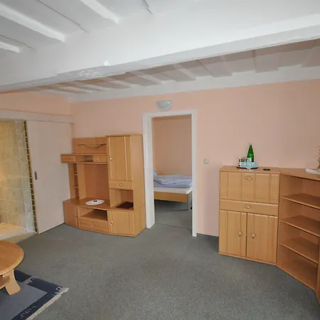 Zum Kramer Hotell 3*